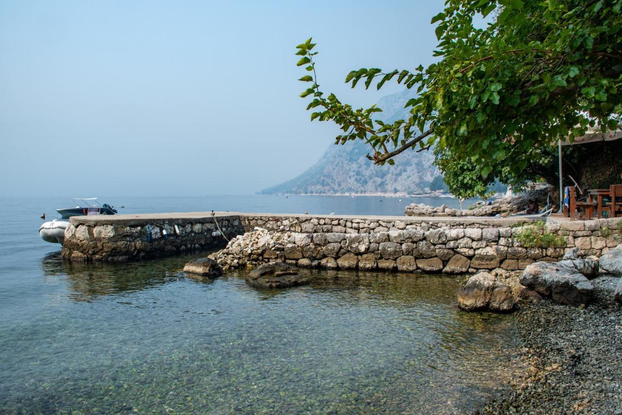 Apartmani Peko Kotor Buitenkant foto